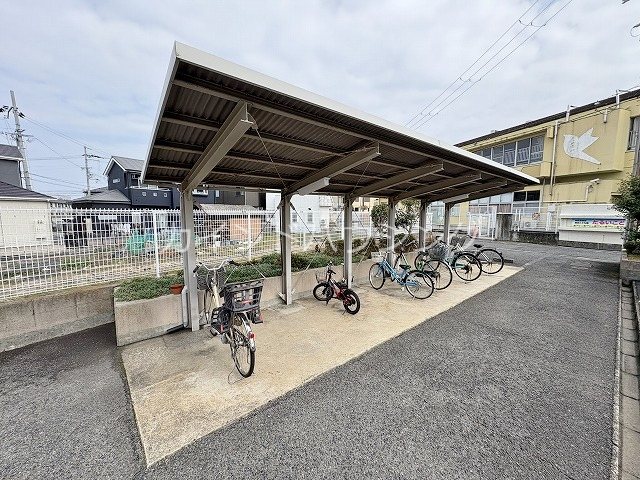 サン・ガーデン 駐輪場