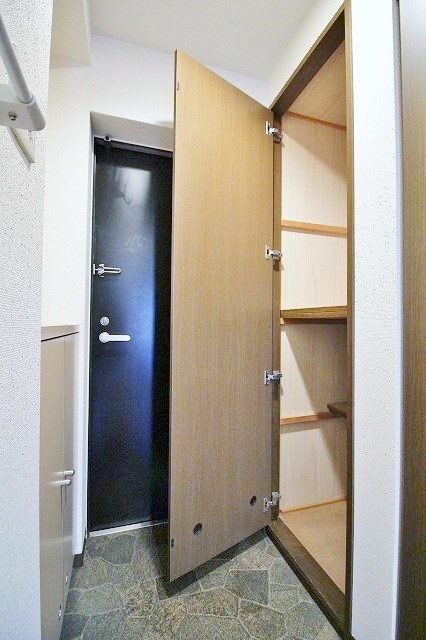 アンシャンテ 玄関収納