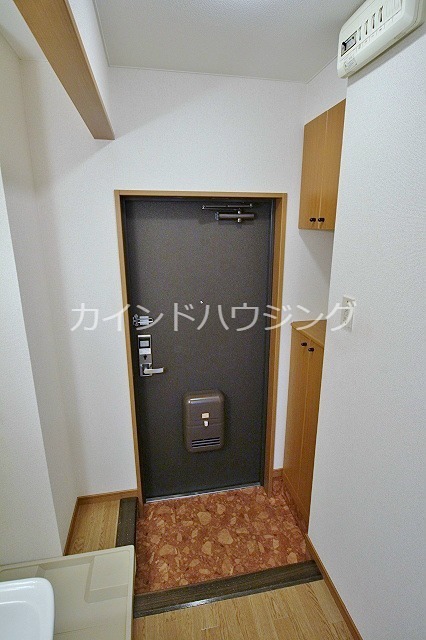 ラヴィーナ壱番館 玄関