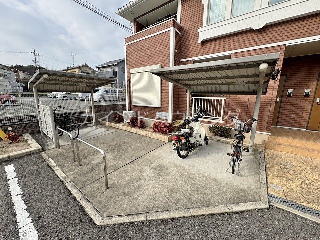 ハピネス 駐輪場