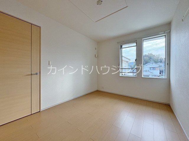ハピネス ベッドルーム