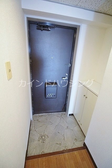 ヴィラロイヤル二色浜 玄関