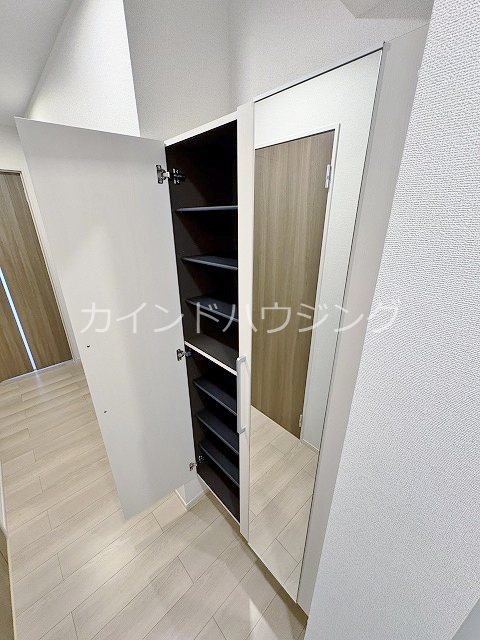 ブルートレインⅤ号 シューズボックス