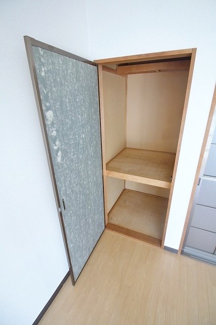 コスモ二色浜 収納