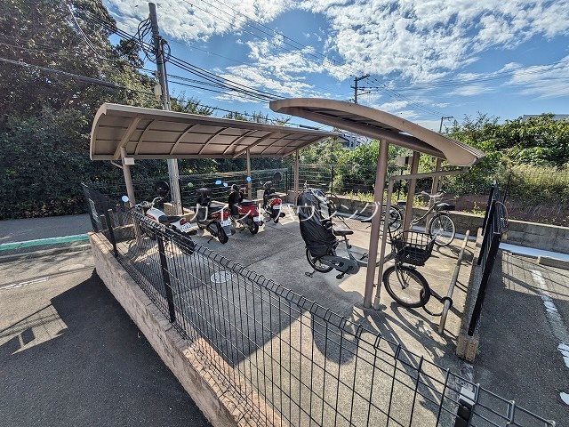 ヴューコート 駐輪場