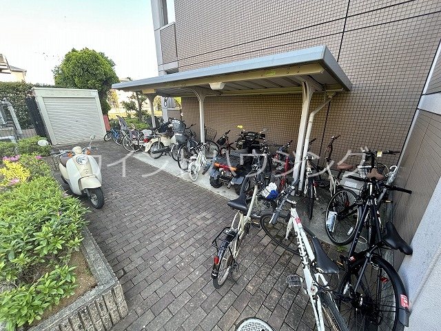 サウス23 駐輪場