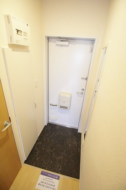 クレイノグランメゾンアオイ 玄関