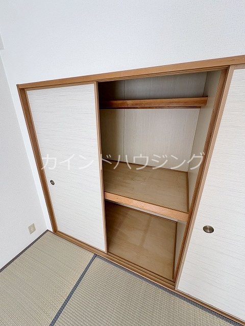 WESTヒルズ関空Ⅱ 収納