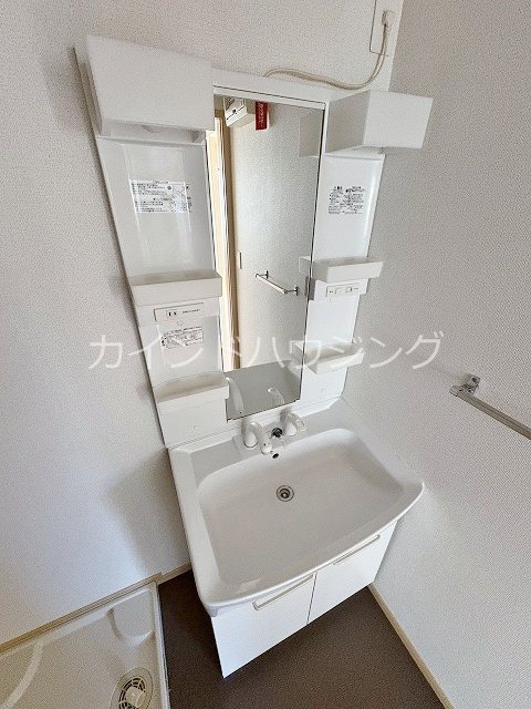 ソルシェール熊取Ⅰ・Ⅱ・Ⅲ シャンプードレッサー